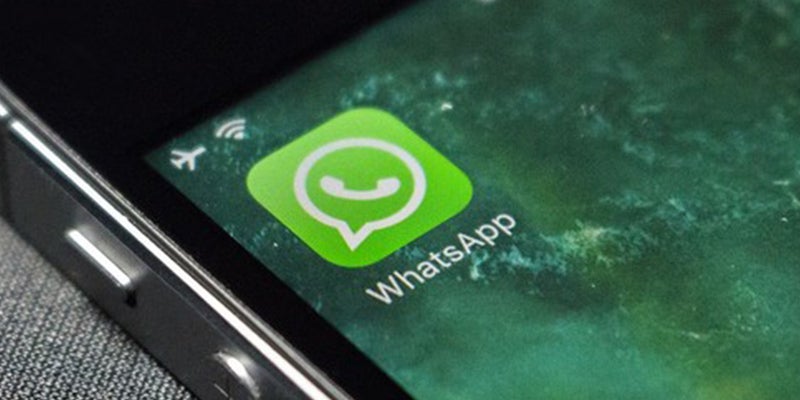 WhatsApp continuerà senza pubblicità: Facebook rinvia la decisione controversa