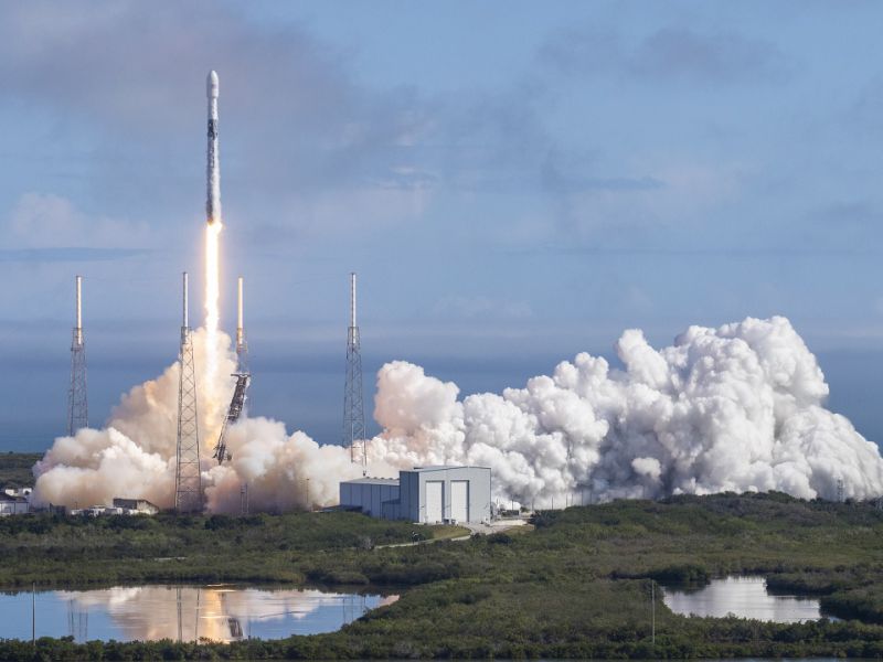 SpaceX lancia correttamente i satelliti Starlink, ma perde il booster di Falcon 9 in mare