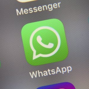 WhatsApp conferma le nuove funzioni per la sicurezza: messaggi personali protetti