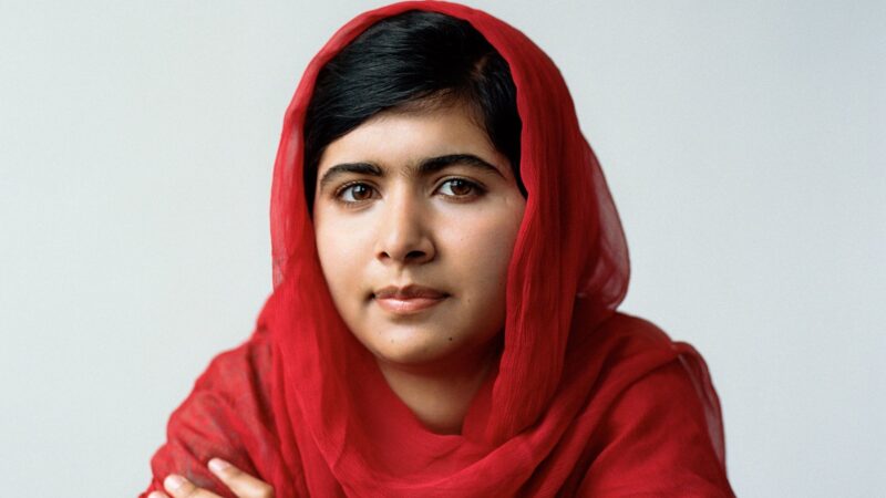 Sparano a Malala che poi dirà: “Un bambino, un insegnante, una penna e un libro possono cambiare il mondo”